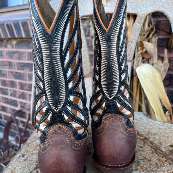 Ariat Gentry Narrow Square Toe Western Boot. Women Size 8.5. - Picture 7 of 9